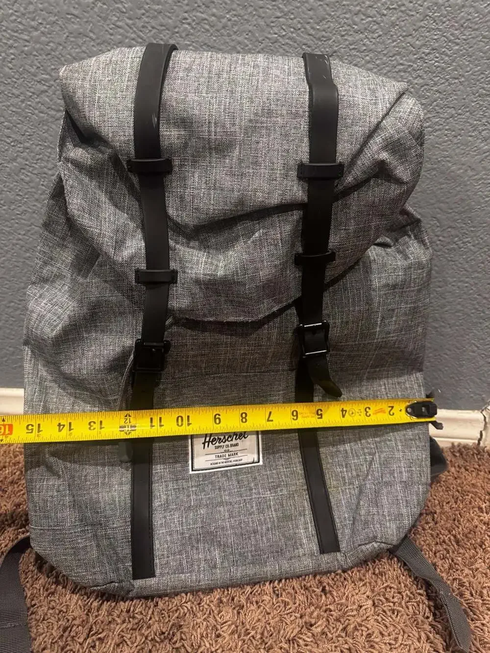 Herschel Supply Co. Retreat Backpack in Raven Crosshatch